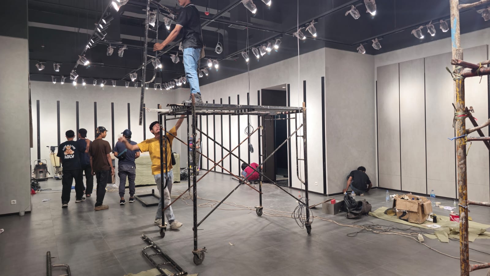 Jasa Pengecatan Cat Dekoratif Profesional – Sentuhan Artistik untuk Dinding Anda